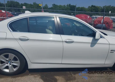 2012 BMW 528 Xi z USA, uszkodzony, nr VIN WBAXH5C54CDW10120